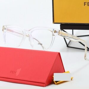 New clear fashion glasses